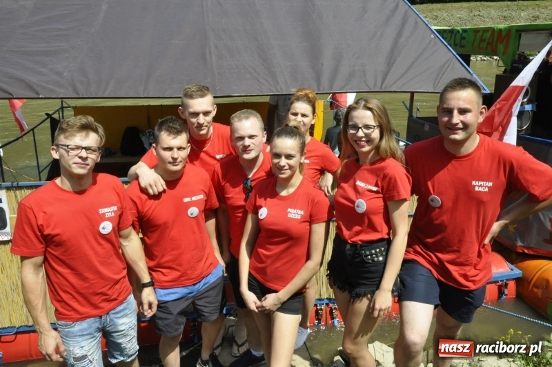 Zdjęcie w galerii na portalu naszraciborz.pl: Marszałek Józef Piłsudski i jego zaginiony legion na biało-czerwonym Pływadle 2018  wiadomości z regionu