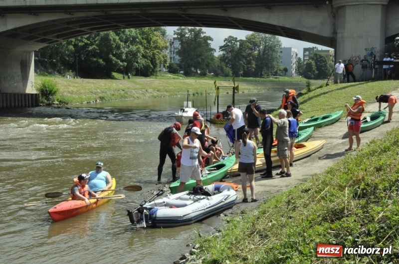 Zdjęcie w galerii na portalu naszraciborz.pl: Marszałek Józef Piłsudski i jego zaginiony legion na biało-czerwonym Pływadle 2018  wiadomości z regionu