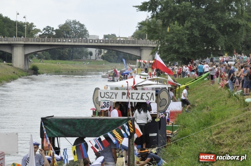 Zdjęcie w galerii na portalu naszraciborz.pl: Marszałek Józef Piłsudski i jego zaginiony legion na biało-czerwonym Pływadle 2018  wiadomości z regionu