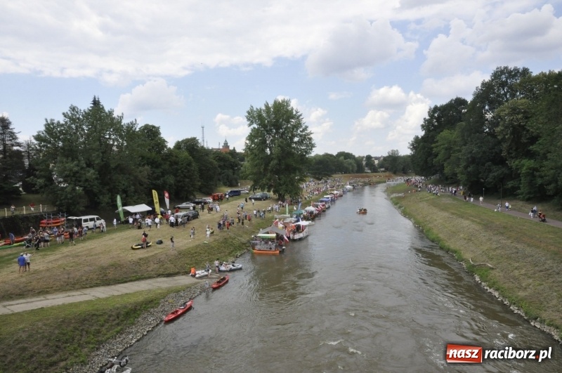 Zdjęcie w galerii na portalu naszraciborz.pl: Marszałek Józef Piłsudski i jego zaginiony legion na biało-czerwonym Pływadle 2018  wiadomości z regionu
