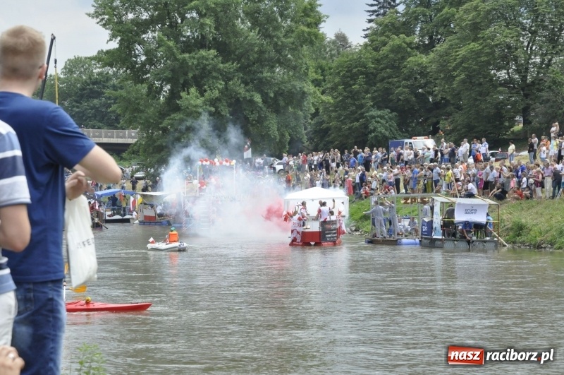 Zdjęcie w galerii na portalu naszraciborz.pl: Marszałek Józef Piłsudski i jego zaginiony legion na biało-czerwonym Pływadle 2018  wiadomości z regionu