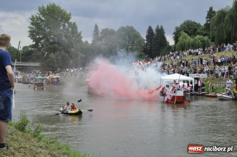 Zdjęcie w galerii na portalu naszraciborz.pl: Marszałek Józef Piłsudski i jego zaginiony legion na biało-czerwonym Pływadle 2018  wiadomości z regionu
