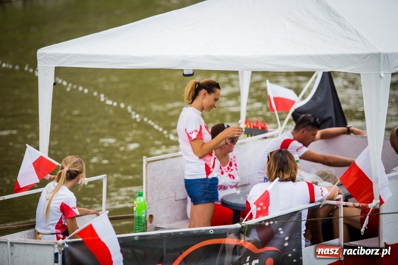 Zdjęcie w galerii na portalu naszraciborz.pl: Marszałek Józef Piłsudski i jego zaginiony legion na biało-czerwonym Pływadle 2018  wiadomości z regionu