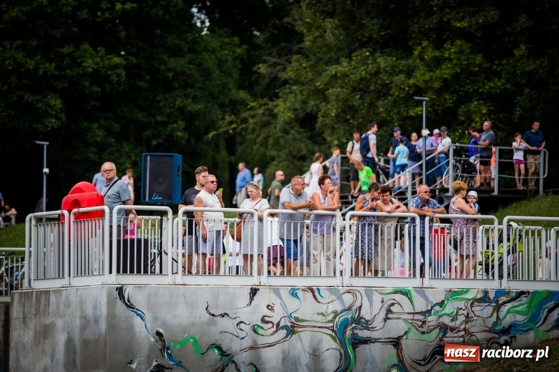 Zdjęcie w galerii na portalu naszraciborz.pl: Marszałek Józef Piłsudski i jego zaginiony legion na biało-czerwonym Pływadle 2018  wiadomości z regionu