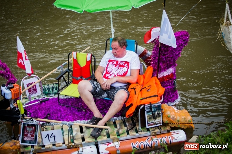 Zdjęcie w galerii na portalu naszraciborz.pl: Marszałek Józef Piłsudski i jego zaginiony legion na biało-czerwonym Pływadle 2018  wiadomości z regionu