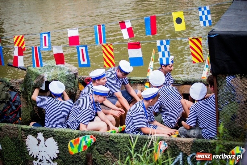 Zdjęcie w galerii na portalu naszraciborz.pl: Marszałek Józef Piłsudski i jego zaginiony legion na biało-czerwonym Pływadle 2018  wiadomości z regionu