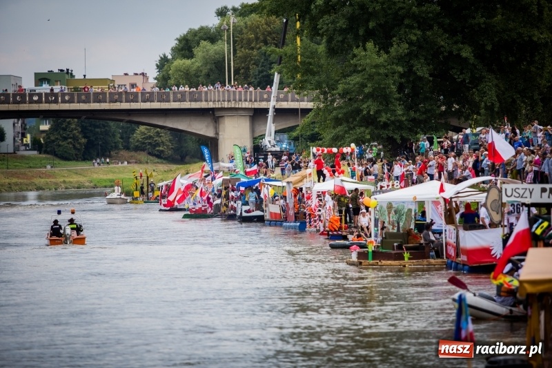 Zdjęcie w galerii na portalu naszraciborz.pl: Marszałek Józef Piłsudski i jego zaginiony legion na biało-czerwonym Pływadle 2018  wiadomości z regionu