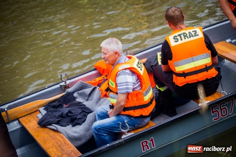 Zdjęcie w galerii na portalu naszraciborz.pl: Marszałek Józef Piłsudski i jego zaginiony legion na biało-czerwonym Pływadle 2018  wiadomości z regionu
