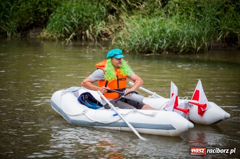 Zdjęcie w galerii na portalu naszraciborz.pl: Marszałek Józef Piłsudski i jego zaginiony legion na biało-czerwonym Pływadle 2018  wiadomości z regionu