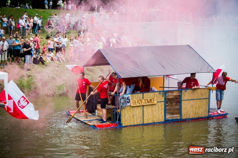 Zdjęcie w galerii na portalu naszraciborz.pl: Marszałek Józef Piłsudski i jego zaginiony legion na biało-czerwonym Pływadle 2018  wiadomości z regionu