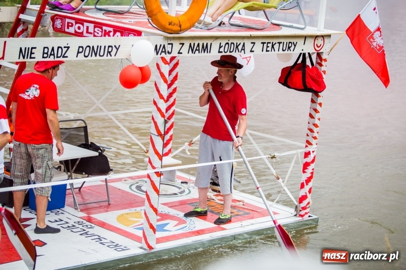 Zdjęcie w galerii na portalu naszraciborz.pl: Marszałek Józef Piłsudski i jego zaginiony legion na biało-czerwonym Pływadle 2018  wiadomości z regionu