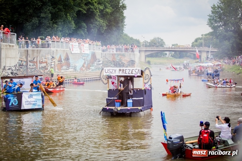 Zdjęcie w galerii na portalu naszraciborz.pl: Marszałek Józef Piłsudski i jego zaginiony legion na biało-czerwonym Pływadle 2018  wiadomości z regionu