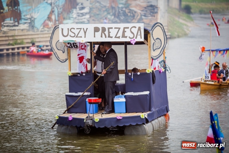 Zdjęcie w galerii na portalu naszraciborz.pl: Marszałek Józef Piłsudski i jego zaginiony legion na biało-czerwonym Pływadle 2018  wiadomości z regionu