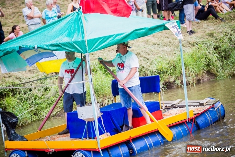 Zdjęcie w galerii na portalu naszraciborz.pl: Marszałek Józef Piłsudski i jego zaginiony legion na biało-czerwonym Pływadle 2018  wiadomości z regionu