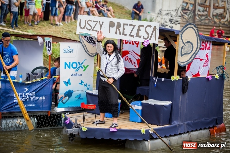 Zdjęcie w galerii na portalu naszraciborz.pl: Marszałek Józef Piłsudski i jego zaginiony legion na biało-czerwonym Pływadle 2018  wiadomości z regionu