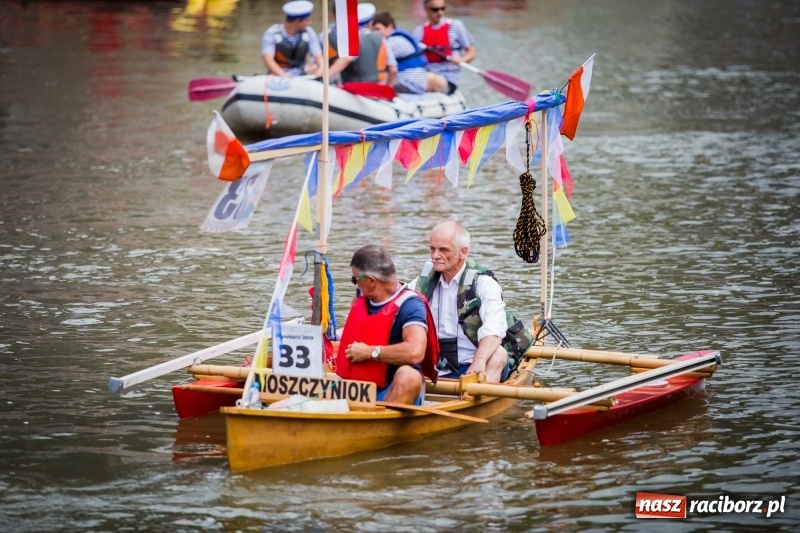 Zdjęcie w galerii na portalu naszraciborz.pl: Marszałek Józef Piłsudski i jego zaginiony legion na biało-czerwonym Pływadle 2018  wiadomości z regionu