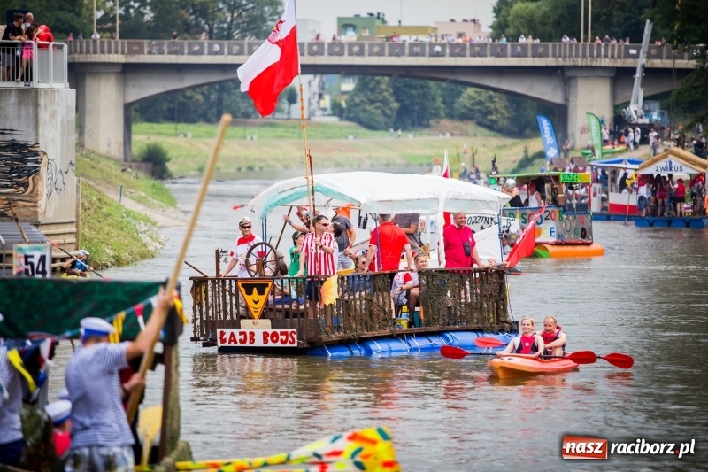 Zdjęcie w galerii na portalu naszraciborz.pl: Marszałek Józef Piłsudski i jego zaginiony legion na biało-czerwonym Pływadle 2018  wiadomości z regionu