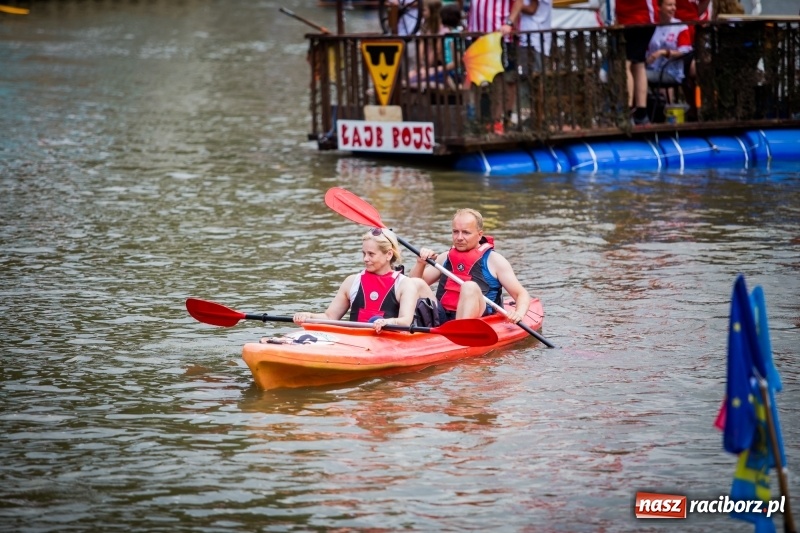 Zdjęcie w galerii na portalu naszraciborz.pl: Marszałek Józef Piłsudski i jego zaginiony legion na biało-czerwonym Pływadle 2018  wiadomości z regionu