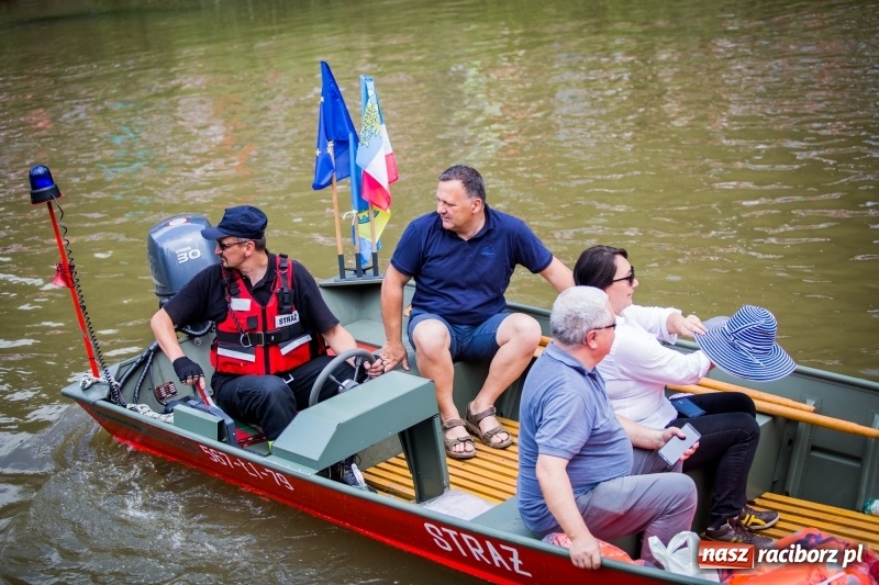 Zdjęcie w galerii na portalu naszraciborz.pl: Marszałek Józef Piłsudski i jego zaginiony legion na biało-czerwonym Pływadle 2018  wiadomości z regionu