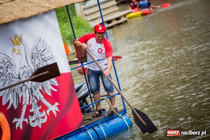Zdjęcie w galerii na portalu naszraciborz.pl: Marszałek Józef Piłsudski i jego zaginiony legion na biało-czerwonym Pływadle 2018  wiadomości z regionu
