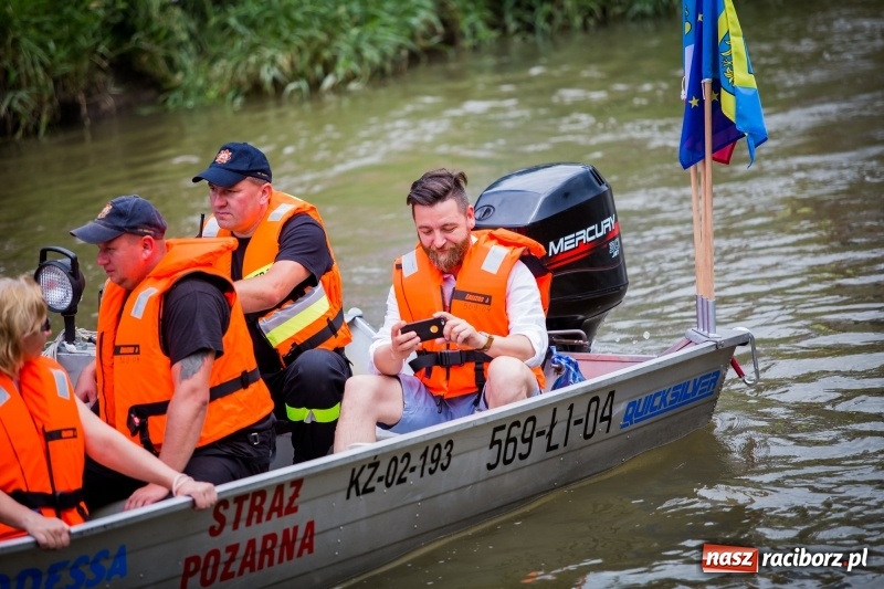 Zdjęcie w galerii na portalu naszraciborz.pl: Marszałek Józef Piłsudski i jego zaginiony legion na biało-czerwonym Pływadle 2018  wiadomości z regionu