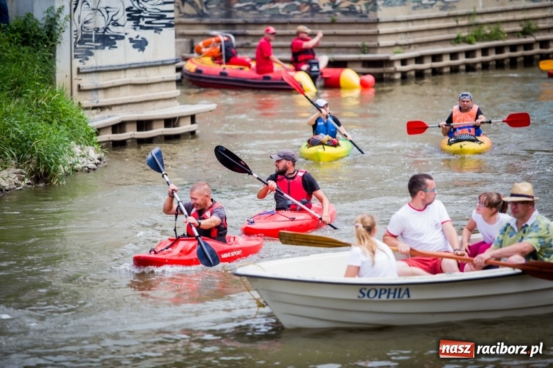 Zdjęcie w galerii na portalu naszraciborz.pl: Marszałek Józef Piłsudski i jego zaginiony legion na biało-czerwonym Pływadle 2018  wiadomości z regionu