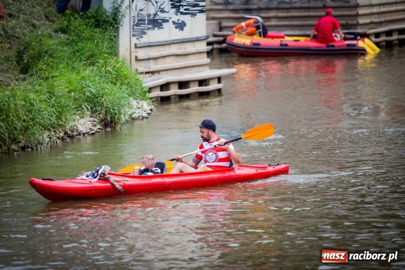 Zdjęcie w galerii na portalu naszraciborz.pl: Marszałek Józef Piłsudski i jego zaginiony legion na biało-czerwonym Pływadle 2018  wiadomości z regionu