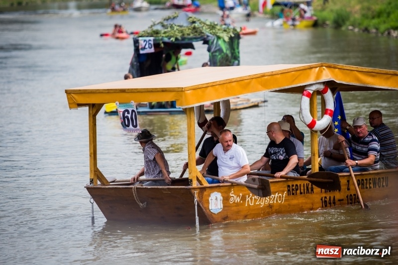 Zdjęcie w galerii na portalu naszraciborz.pl: Marszałek Józef Piłsudski i jego zaginiony legion na biało-czerwonym Pływadle 2018  wiadomości z regionu
