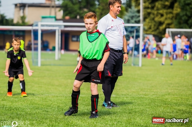 Zdjęcie w galerii na portalu naszraciborz.pl: Drugi dzień turnieju piłkarskiego w Tworkowie wiadomości z regionu
