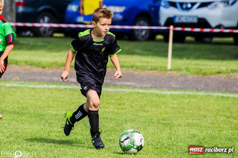 Zdjęcie w galerii na portalu naszraciborz.pl: Drugi dzień turnieju piłkarskiego w Tworkowie wiadomości z regionu