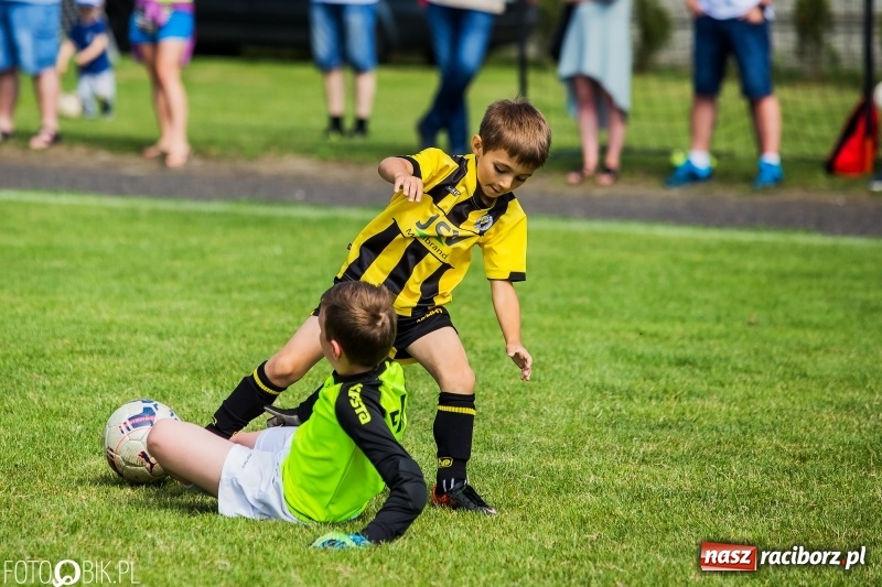 Zdjęcie w galerii na portalu naszraciborz.pl: Drugi dzień turnieju piłkarskiego w Tworkowie wiadomości z regionu