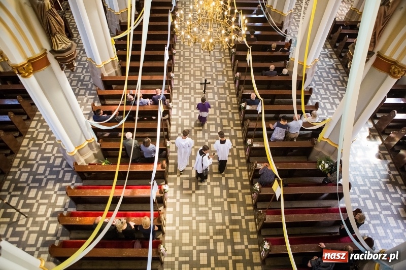 Zdjęcie w galerii na portalu naszraciborz.pl: Ostatnie pożegnanie śp. Henryka Zdrzałka wiadomości z regionu