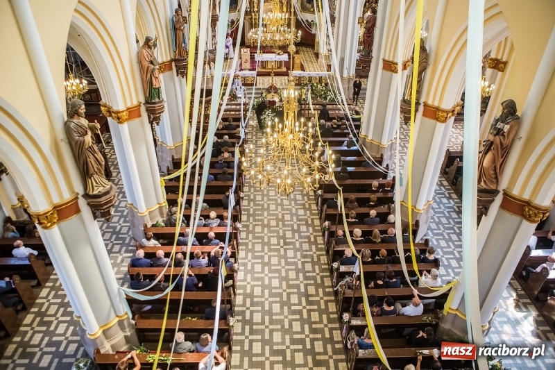 Zdjęcie w galerii na portalu naszraciborz.pl: Ostatnie pożegnanie śp. Henryka Zdrzałka wiadomości z regionu