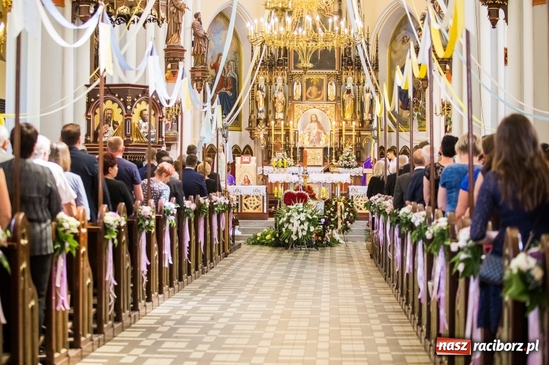 Zdjęcie w galerii na portalu naszraciborz.pl: Ostatnie pożegnanie śp. Henryka Zdrzałka wiadomości z regionu