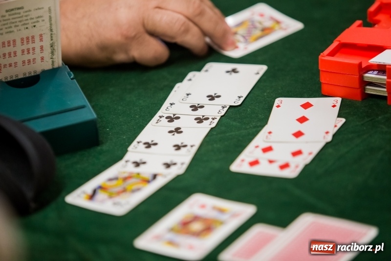 Zdjęcie w galerii na portalu naszraciborz.pl: Turniej brydża sportowego w ramach Dni Raciborza w Arenie Rafako  wiadomości z regionu