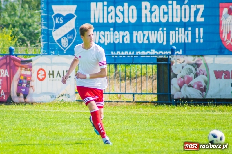Zdjęcie w galerii na portalu naszraciborz.pl: Przeciwnikowi zabrakło sił. Juniorzy Unii z pewnym zwycięstwem wiadomości z regionu
