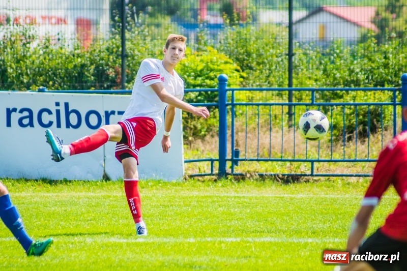 Zdjęcie w galerii na portalu naszraciborz.pl: Przeciwnikowi zabrakło sił. Juniorzy Unii z pewnym zwycięstwem wiadomości z regionu
