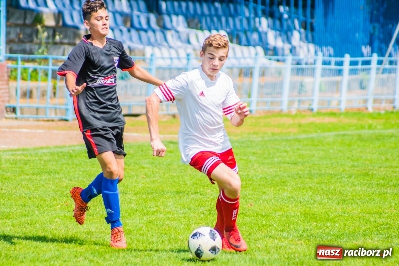 Zdjęcie w galerii na portalu naszraciborz.pl: Przeciwnikowi zabrakło sił. Juniorzy Unii z pewnym zwycięstwem wiadomości z regionu