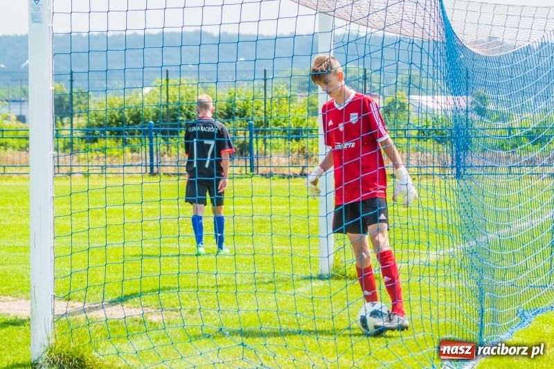 Zdjęcie w galerii na portalu naszraciborz.pl: Przeciwnikowi zabrakło sił. Juniorzy Unii z pewnym zwycięstwem wiadomości z regionu