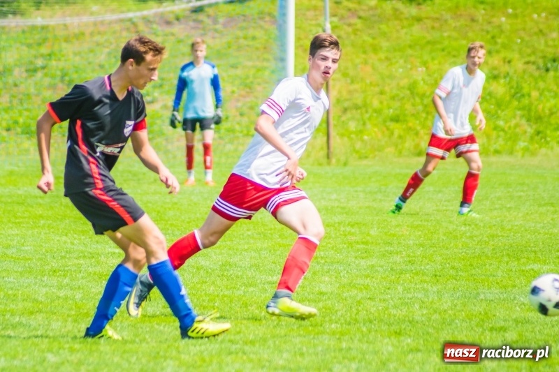 Zdjęcie w galerii na portalu naszraciborz.pl: Przeciwnikowi zabrakło sił. Juniorzy Unii z pewnym zwycięstwem wiadomości z regionu