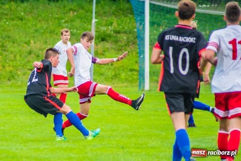 Zdjęcie w galerii na portalu naszraciborz.pl: Przeciwnikowi zabrakło sił. Juniorzy Unii z pewnym zwycięstwem wiadomości z regionu