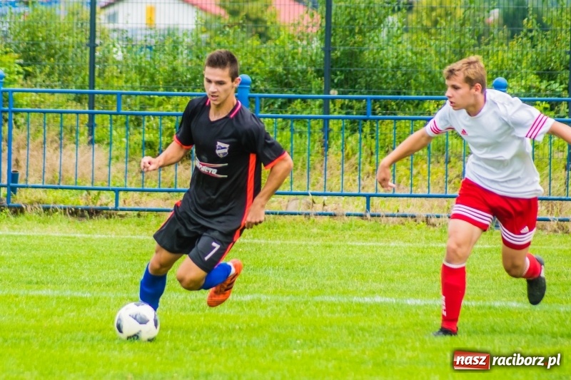 Zdjęcie w galerii na portalu naszraciborz.pl: Przeciwnikowi zabrakło sił. Juniorzy Unii z pewnym zwycięstwem wiadomości z regionu