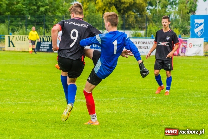 Zdjęcie w galerii na portalu naszraciborz.pl: Przeciwnikowi zabrakło sił. Juniorzy Unii z pewnym zwycięstwem wiadomości z regionu