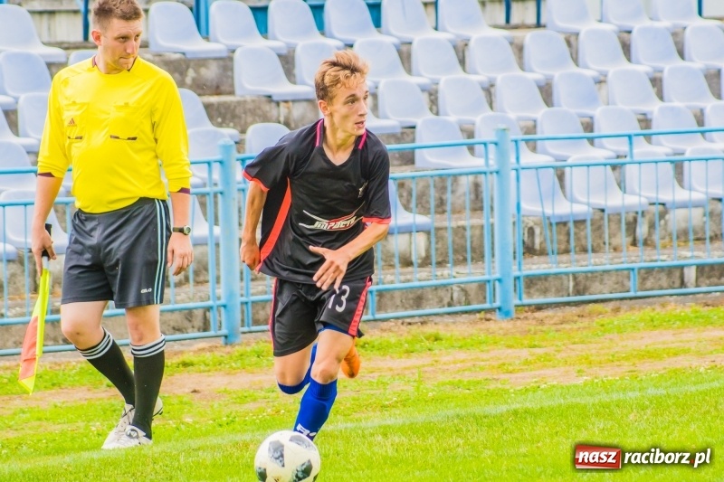 Zdjęcie w galerii na portalu naszraciborz.pl: Przeciwnikowi zabrakło sił. Juniorzy Unii z pewnym zwycięstwem wiadomości z regionu