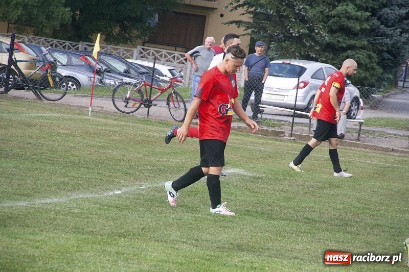 Zdjęcie w galerii na portalu naszraciborz.pl: Rewanż z Bolesławiem na remis. Rezerwy Czarnych Gorzyce w B klasie! wiadomości z regionu
