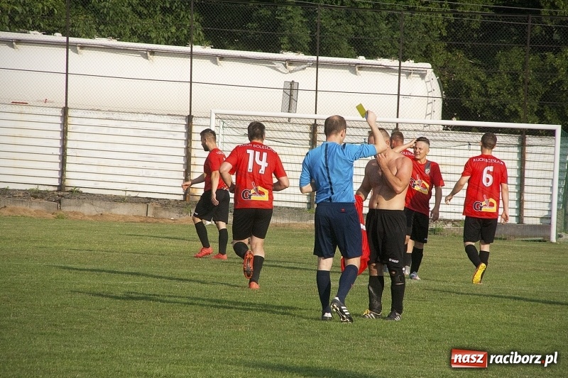 Zdjęcie w galerii na portalu naszraciborz.pl: Rewanż z Bolesławiem na remis. Rezerwy Czarnych Gorzyce w B klasie! wiadomości z regionu