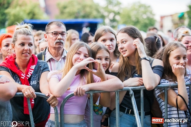 Zdjęcie w galerii na portalu naszraciborz.pl: Wysoka frekwencja i największe hity. Margaret porwała tysiące raciborzan FOTO i WIDEO  wiadomości z regionu
