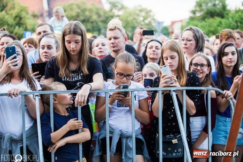 Zdjęcie w galerii na portalu naszraciborz.pl: Wysoka frekwencja i największe hity. Margaret porwała tysiące raciborzan FOTO i WIDEO  wiadomości z regionu