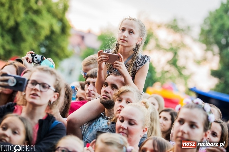 Zdjęcie w galerii na portalu naszraciborz.pl: Wysoka frekwencja i największe hity. Margaret porwała tysiące raciborzan FOTO i WIDEO  wiadomości z regionu