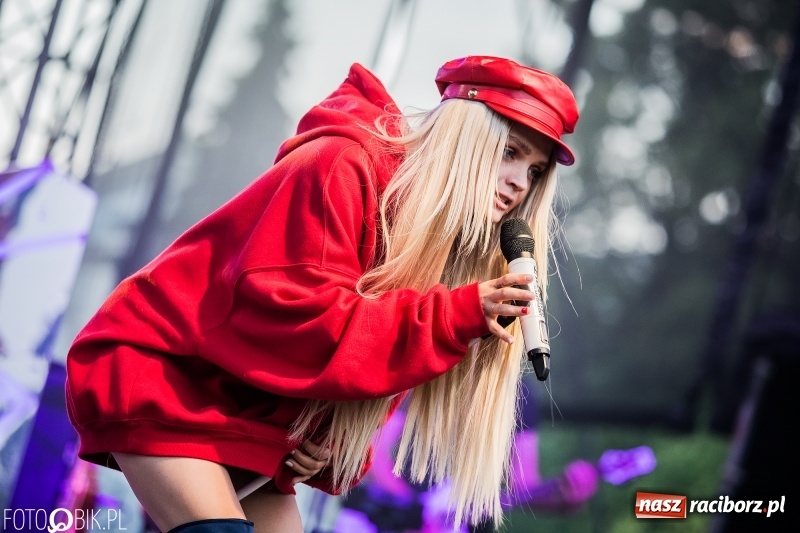 Zdjęcie w galerii na portalu naszraciborz.pl: Wysoka frekwencja i największe hity. Margaret porwała tysiące raciborzan FOTO i WIDEO  wiadomości z regionu